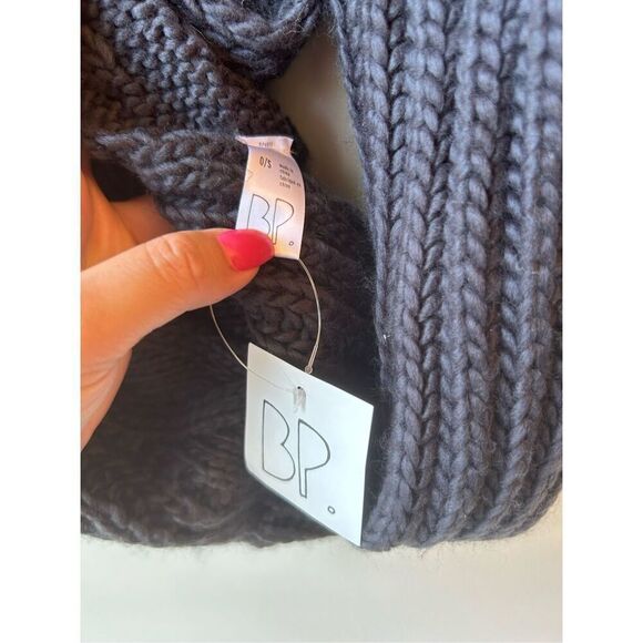 NWT BP Knitted cable infinity scarf Dark Gray - Picture 3 of 4